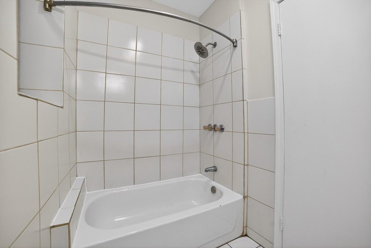 1419 S Kedvale Ave #1 - Photo 7 of 17