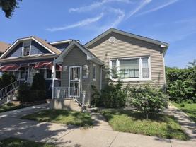 5718 W Melrose St #B - Photo 1 of 1