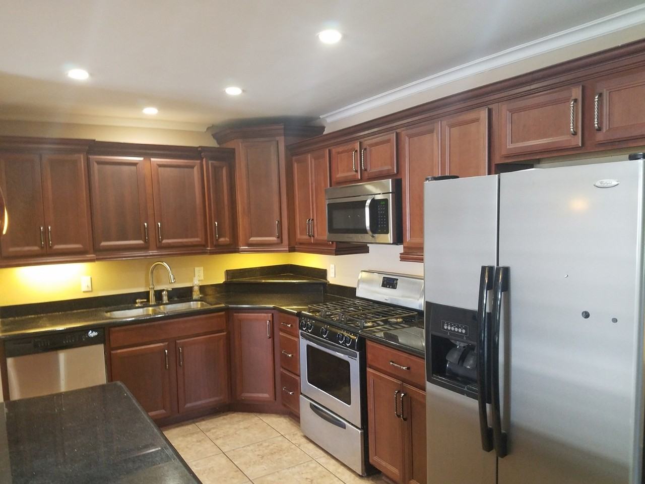 114 Dolphin Ave - Photo 4 of 18