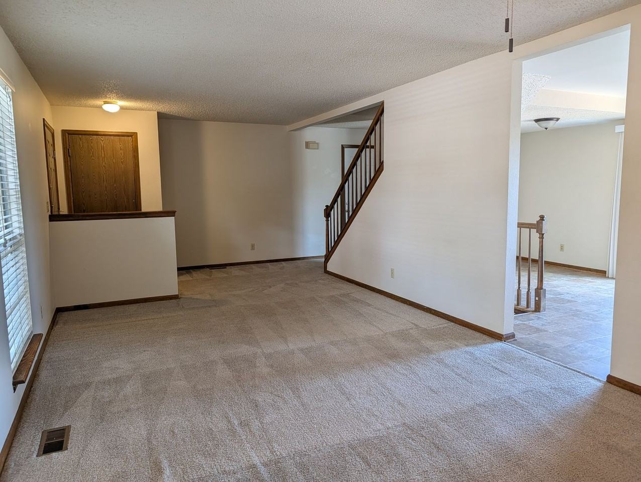 3028 Deliverance Dr - Photo 5 of 23