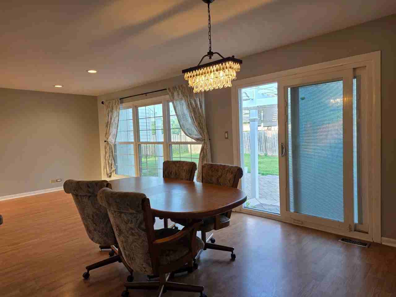 1719 W Lexington Dr - Photo 2 of 44