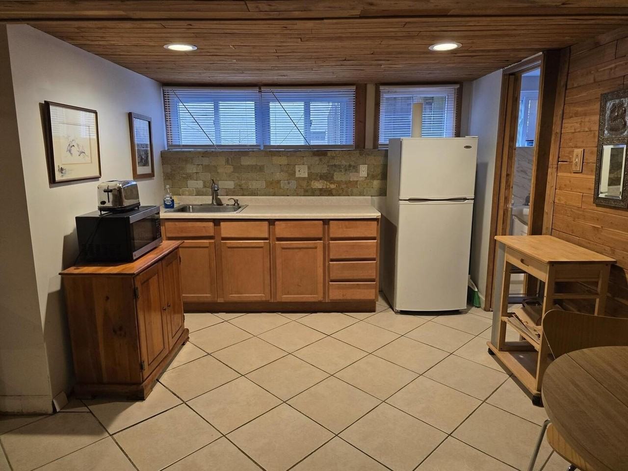 546 Judson Ave #GDN - Photo 4 of 9
