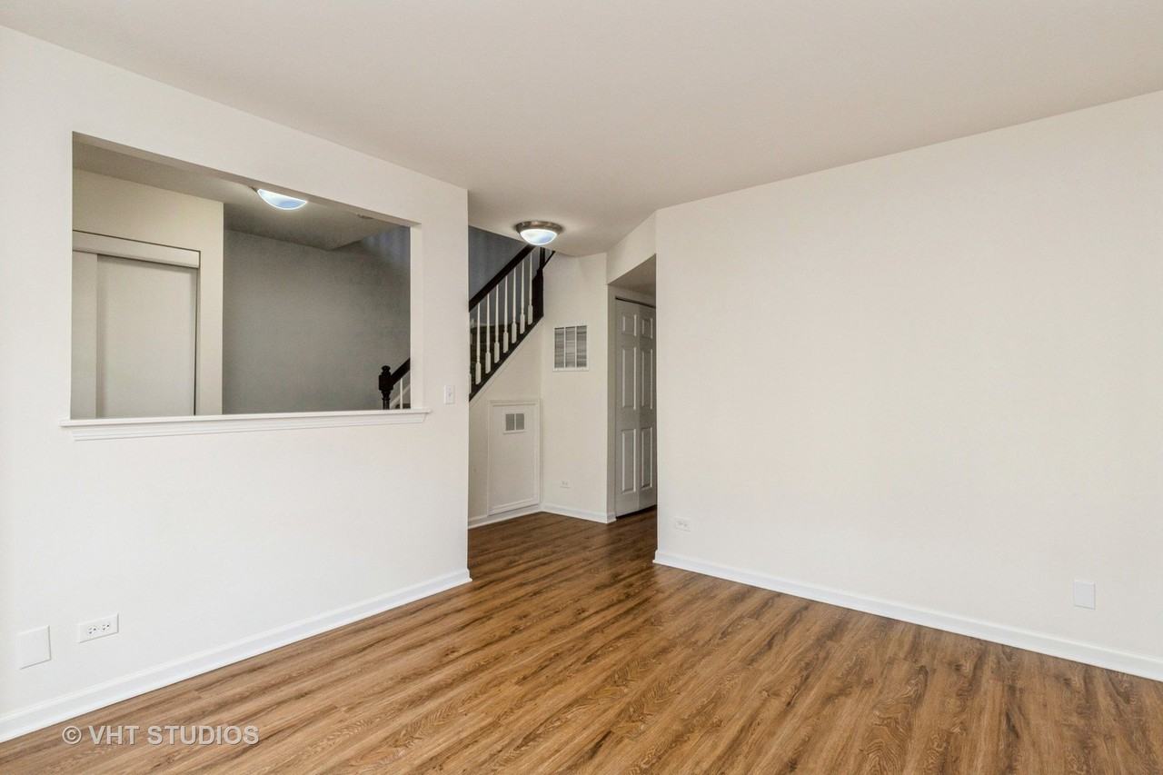 255 W Treehouse Ln - Photo 3 of 19