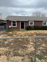 featured image of 2807 Vanda Ave