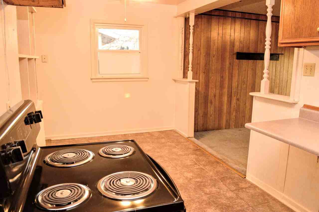 2807 Vanda Ave - Photo 6 of 17