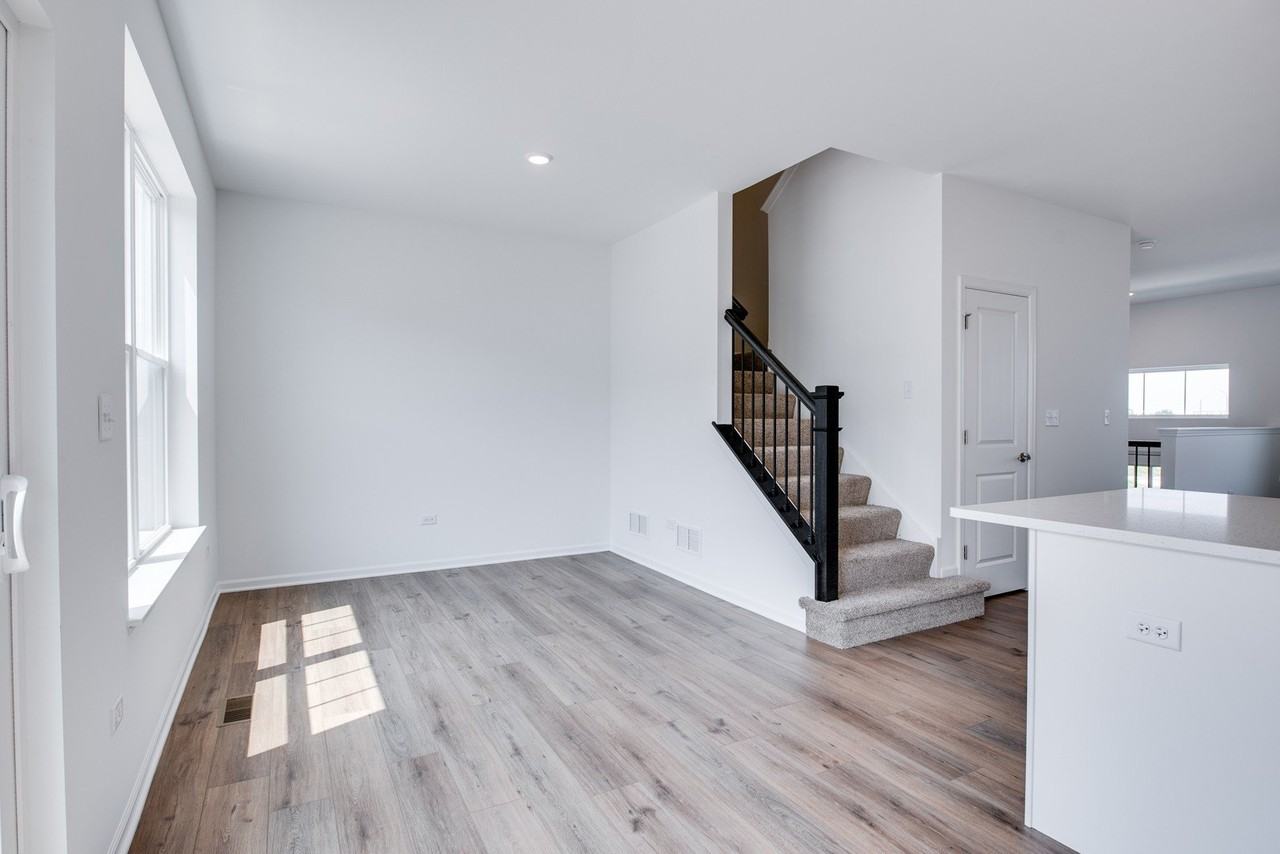 25750 W Yorkshire Dr #25750 - Photo 6 of 25
