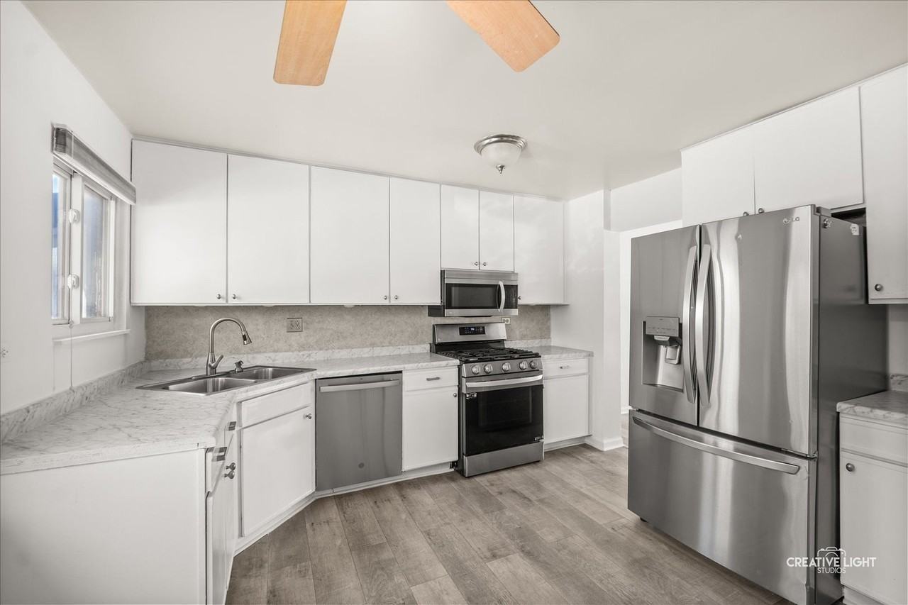772 Circle Dr - Photo 3 of 21