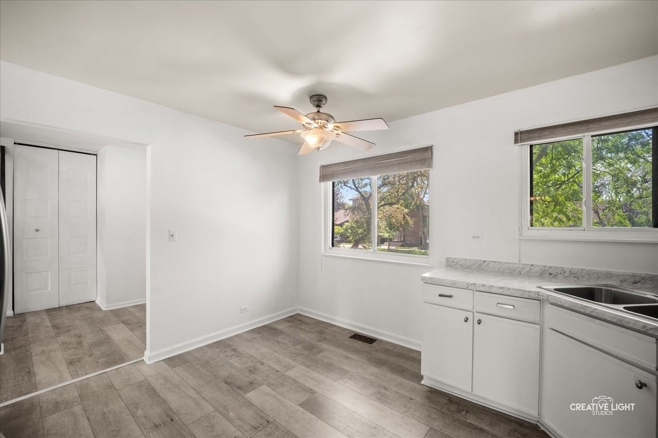 772 Circle Dr - Photo 4 of 21