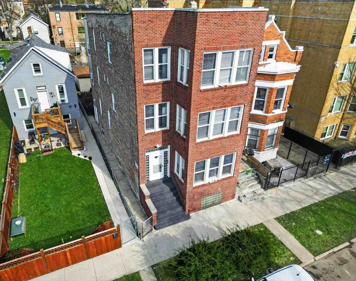 1419 S Kedvale Ave #3 - Photo 2 of 19