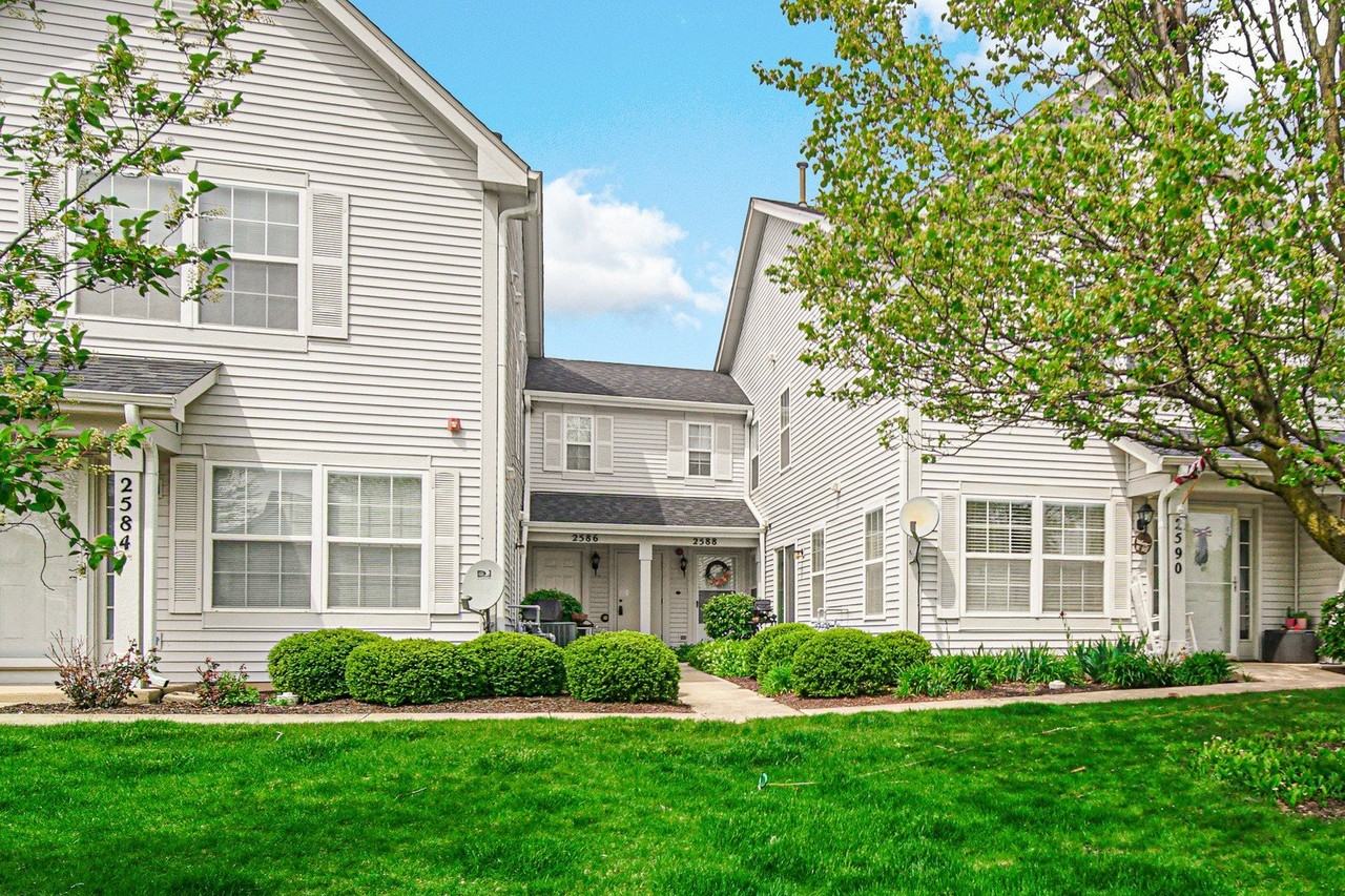 2588 Dickens Ct
