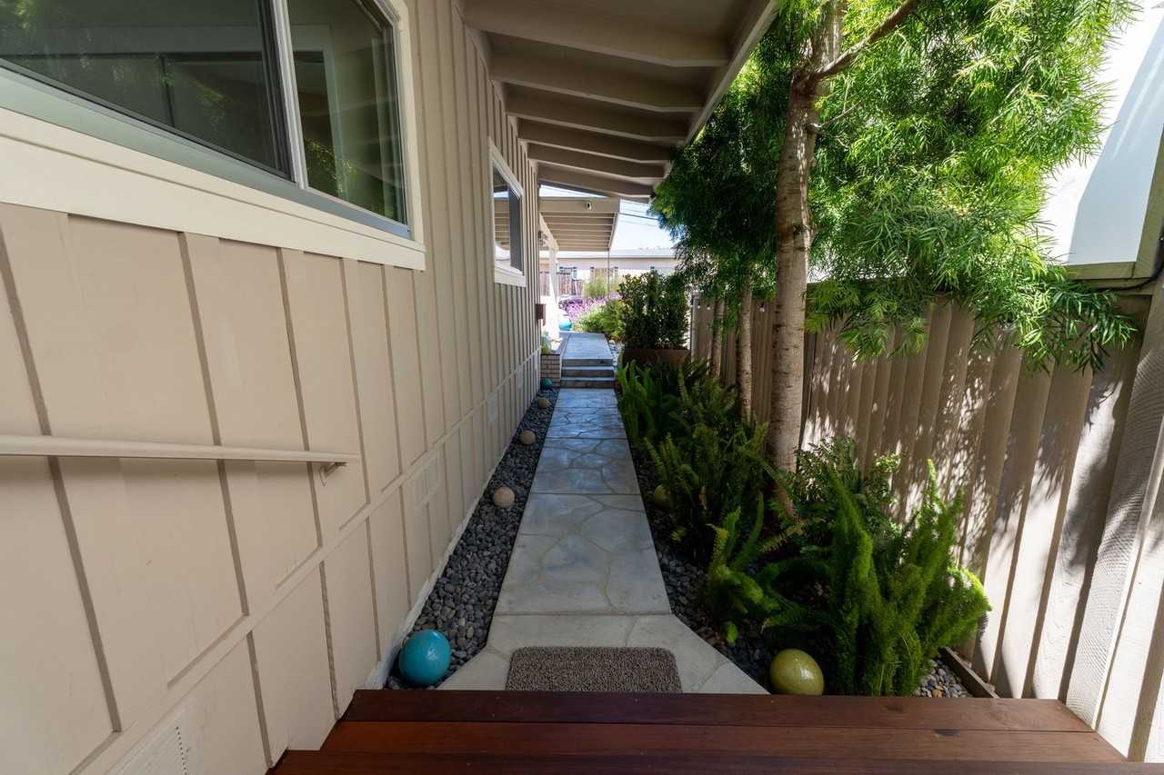 1145 Harrison St - Photo 6 of 50