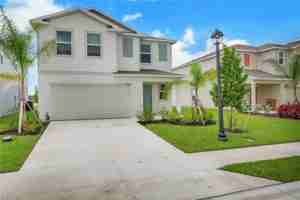 featured image of 19550 Fairhill Ct