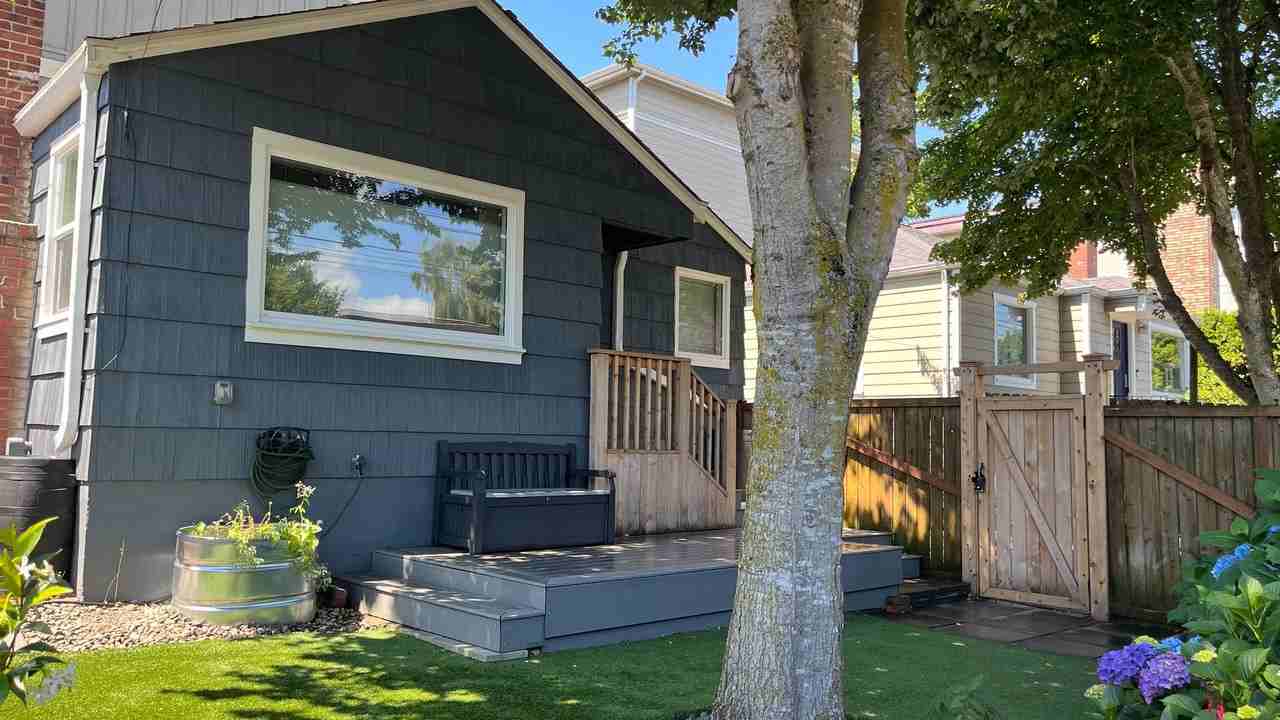 7523 24th Ave Nw - Photo 2 of 30