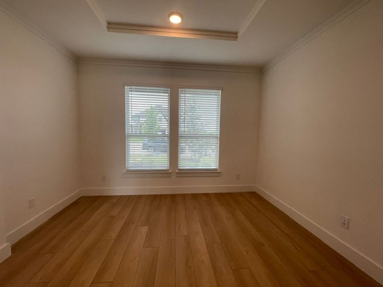 3714 Milwaukee Ave - Photo 5 of 40