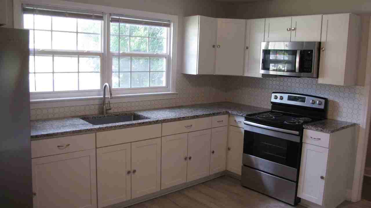 1505 Cook St - Photo 6 of 18