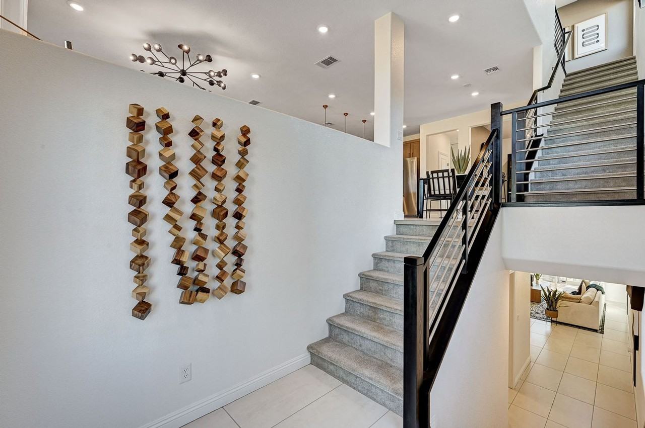 7977 Texas Hills St - Photo 3 of 25