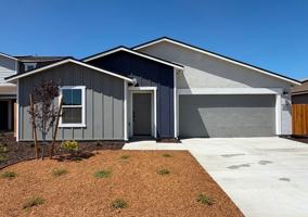 featured image of 2347 W Newton Ave