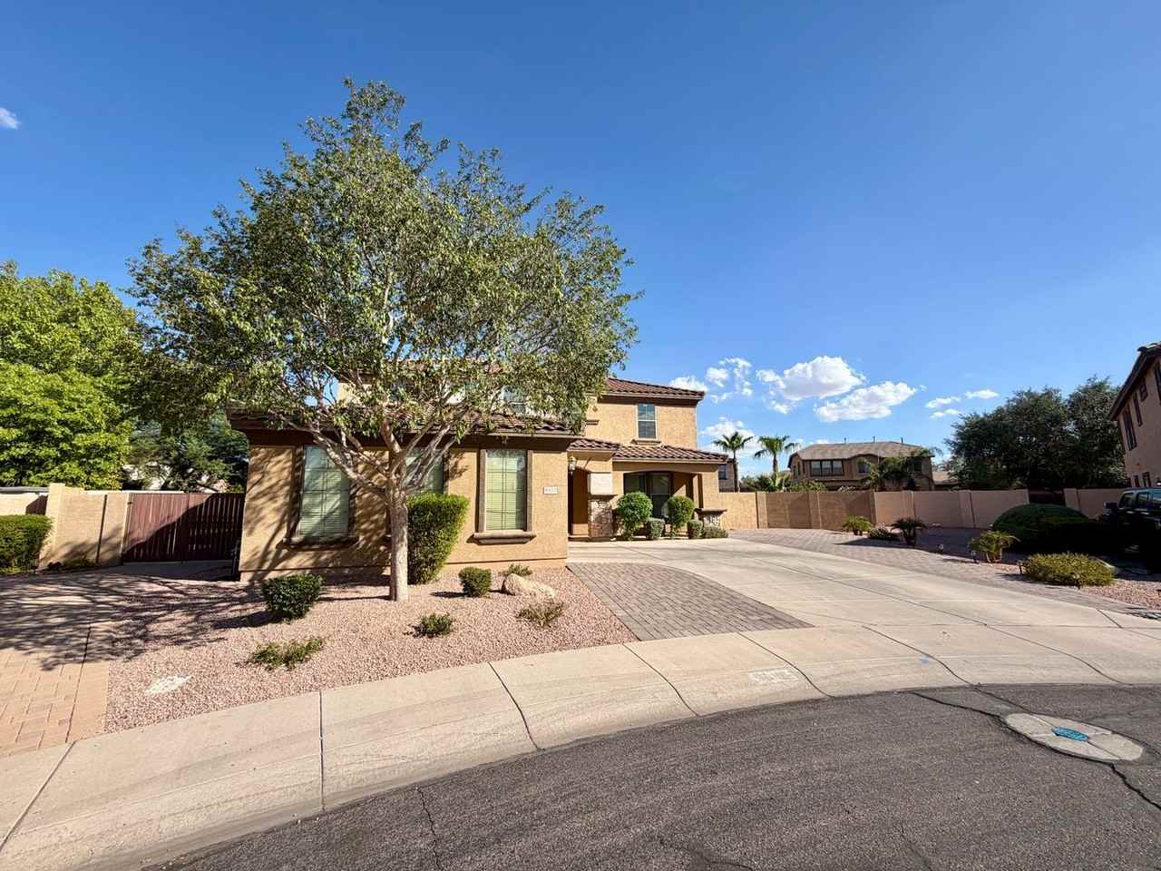 6923 S Gemstone Pl - Photo 2 of 50