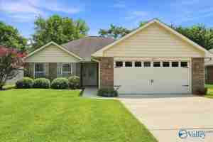 featured image of 5015 Montauk Trl Se