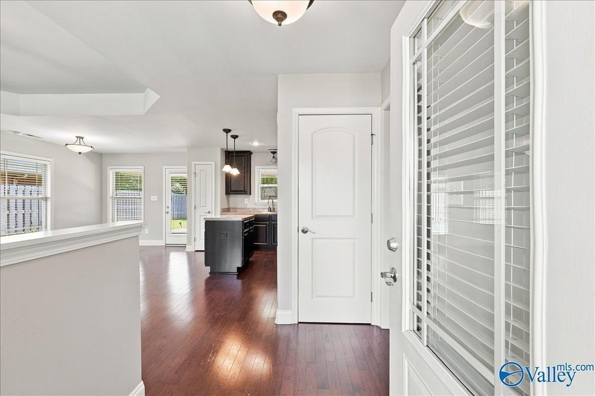 5015 Montauk Trl Se - Photo 5 of 39