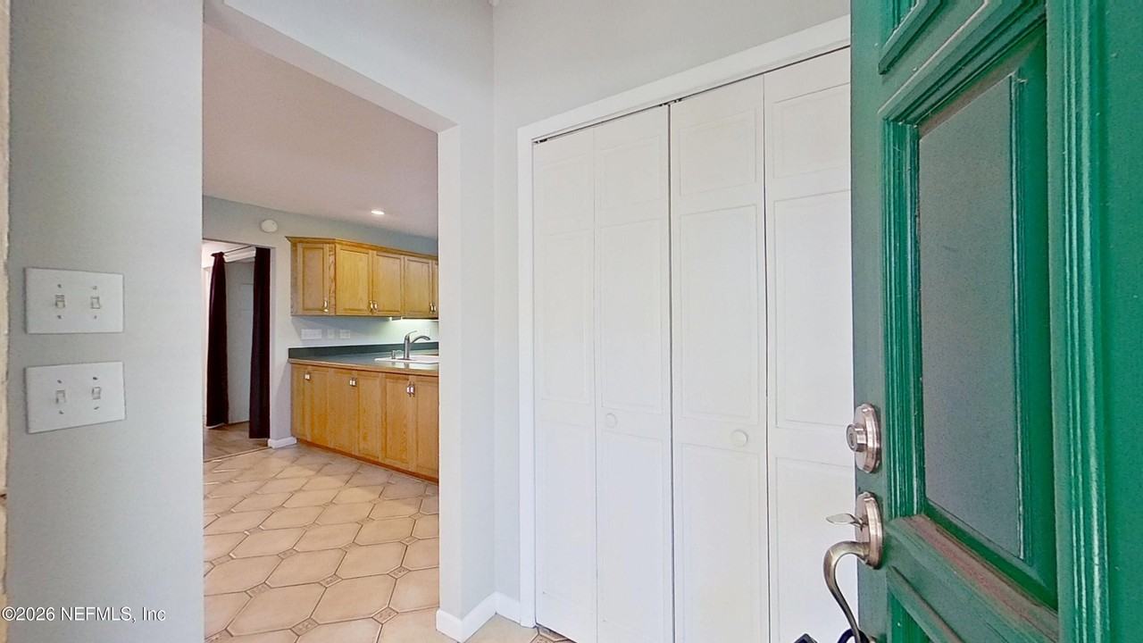 1301 Kings Rd - Photo 3 of 50