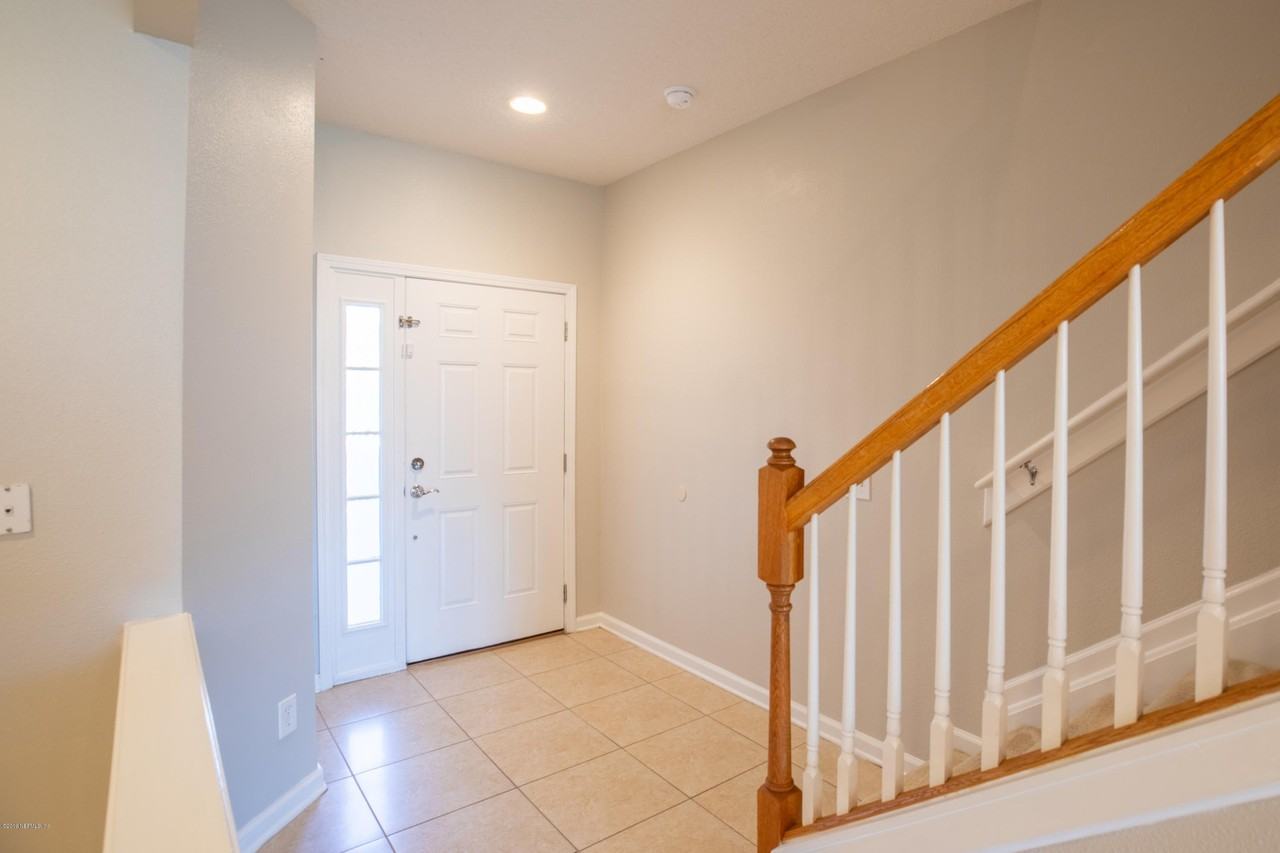 13292 Stone Pond Dr - Photo 4 of 24