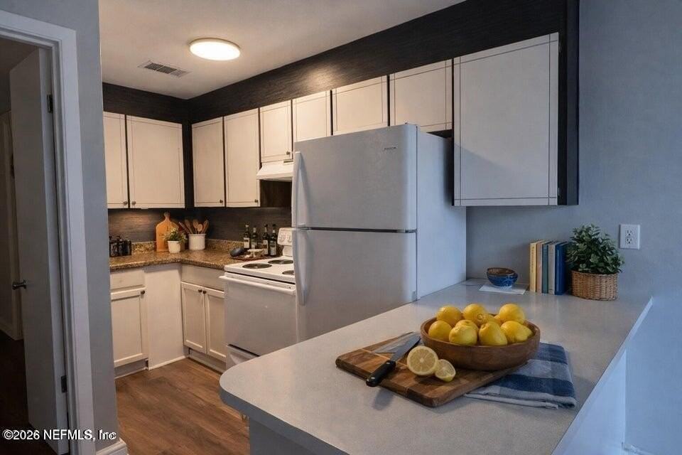 1827 San Marco Blvd #3 - Photo 3 of 14
