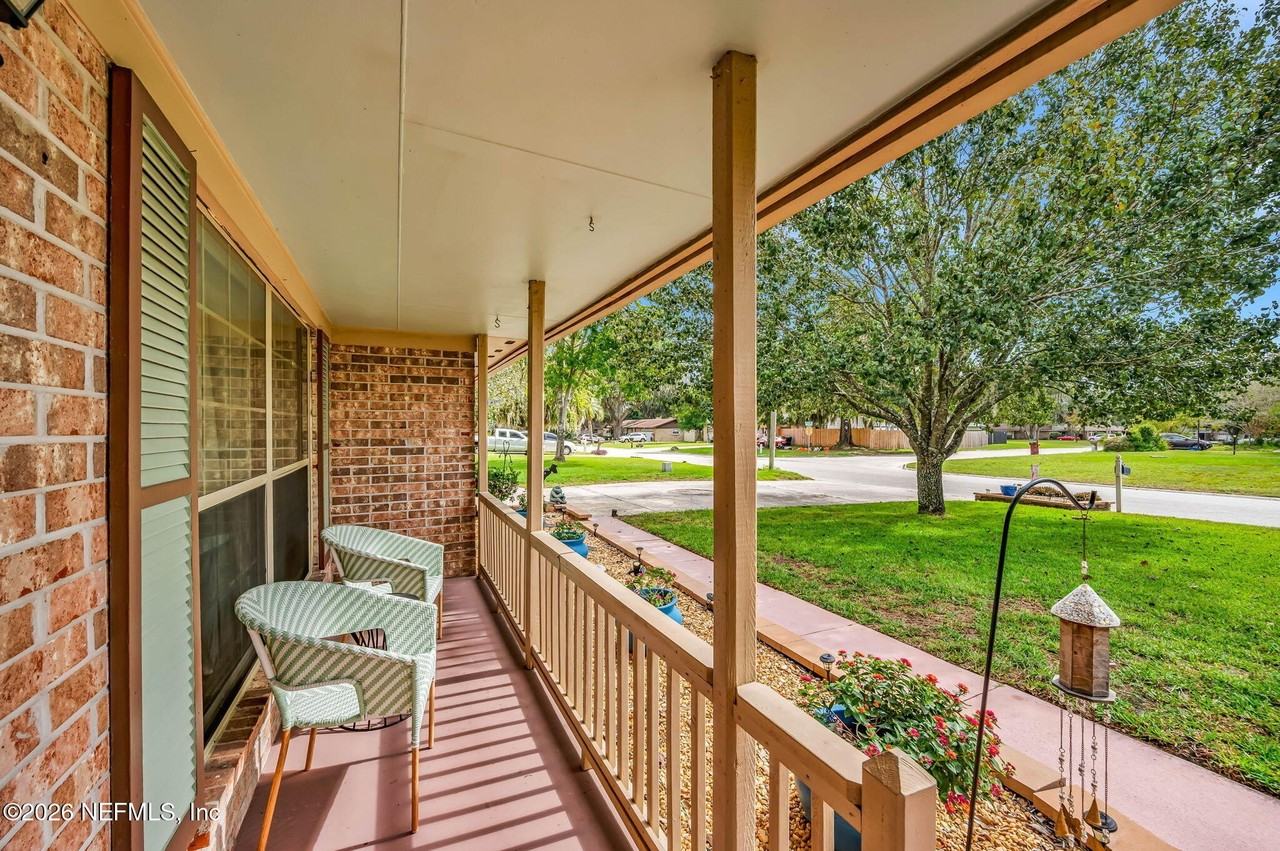 5495 Forrest Dr - Photo 2 of 22