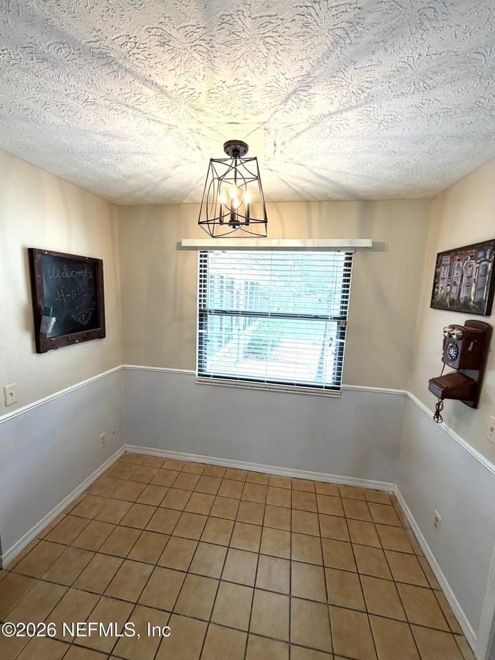 5495 Forrest Dr - Photo 7 of 22