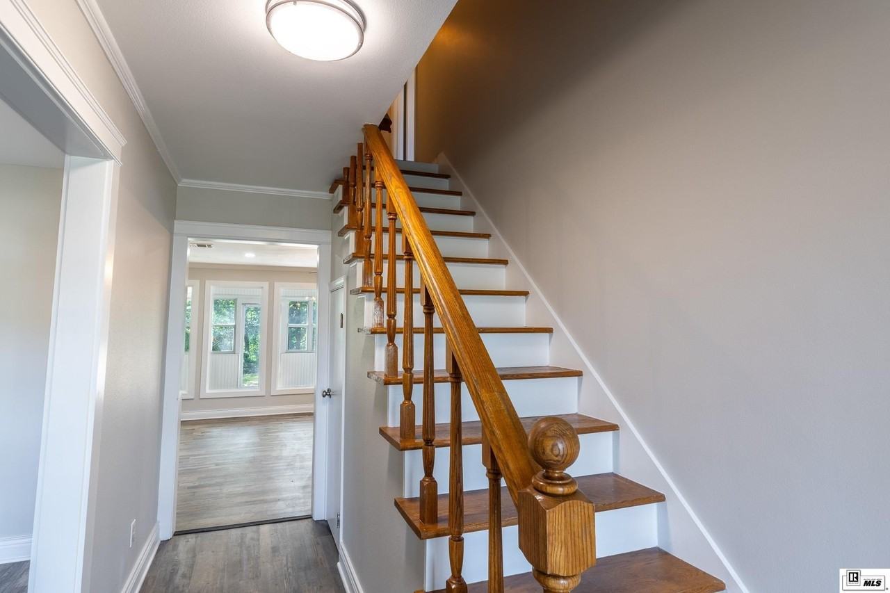 701 Kiroli Rd - Photo 3 of 32