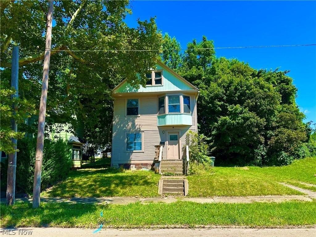526 Lexington Ave - Photo 3 of 15
