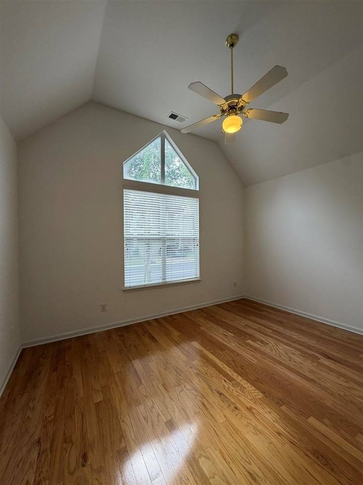 1207 Harbor River Dr - Photo 7 of 10