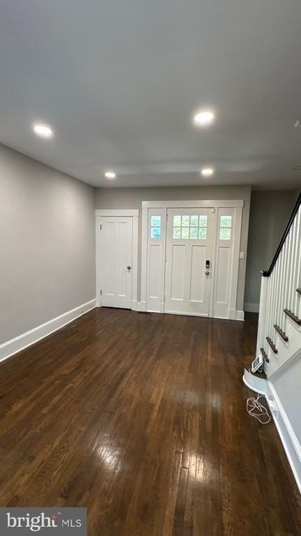 432 Kenneth Sq - Photo 4 of 25
