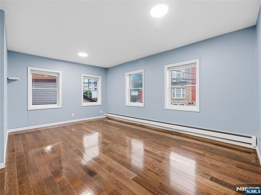 12 Hilliard Ave #2 - Photo 5 of 13
