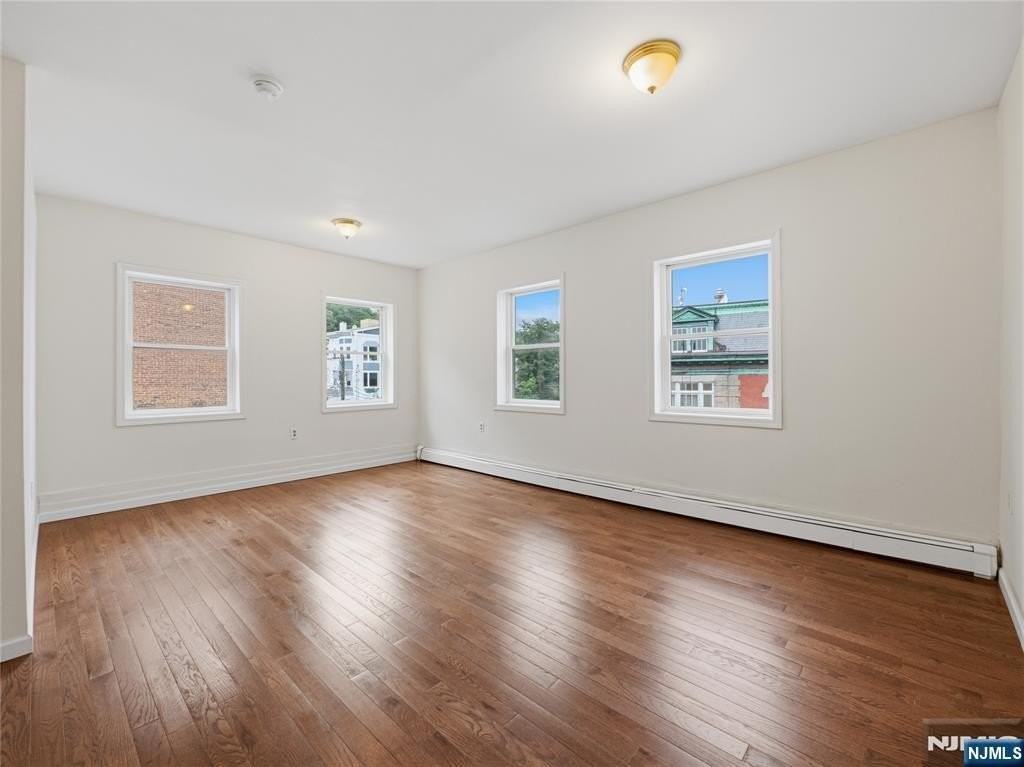 12 Hilliard Ave #6 - Photo 4 of 14