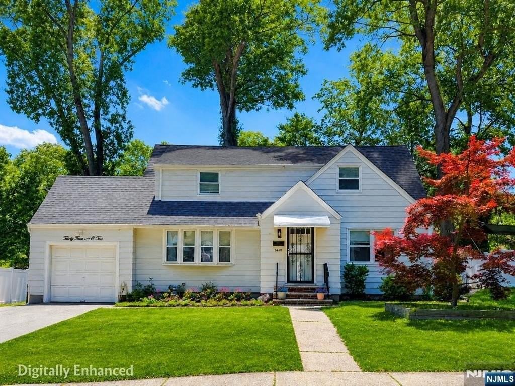 34-02 Lenox Dr