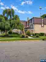 featured image of 120 Fairview Ave #3B