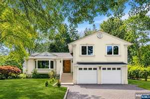 featured image of 111 Ramille Ct