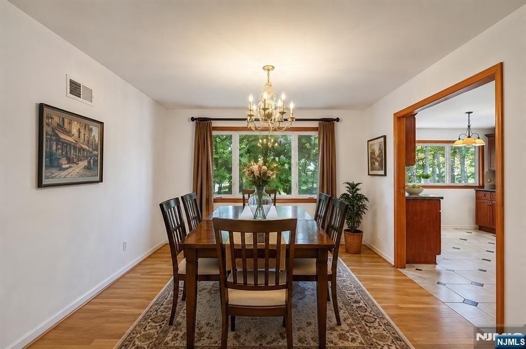 111 Ramille Ct - Photo 3 of 8