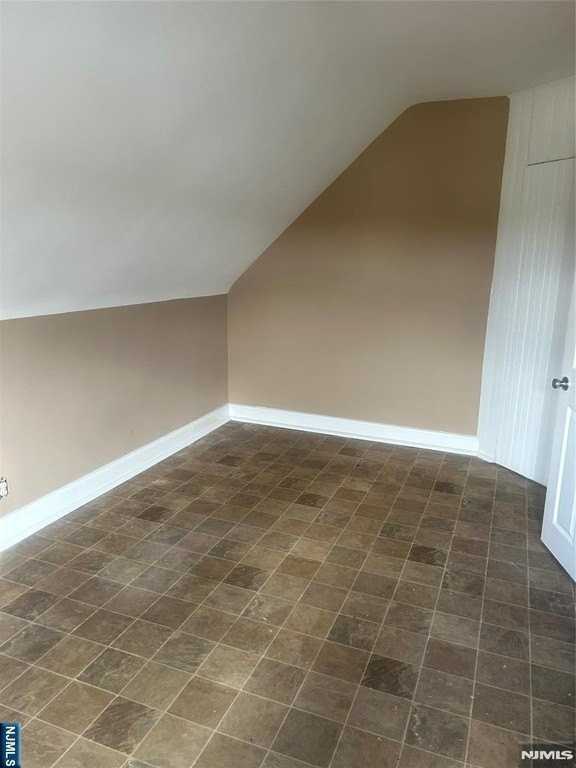 147 Lincoln Ave - Photo 2 of 6