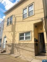 featured image of 377 Henry St