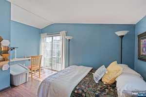 featured image of 449 Taft Ave #2