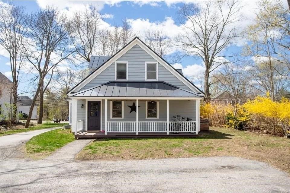 33 Exeter Rd - Photo 6 of 33