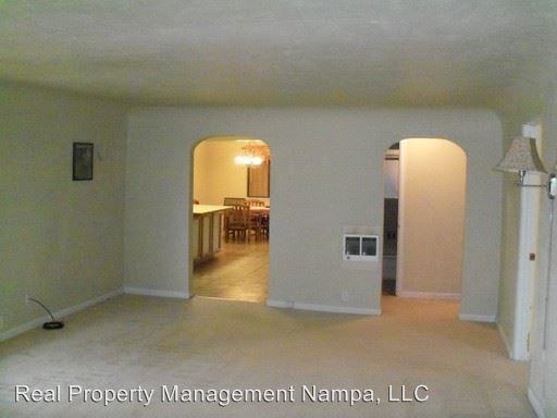 7761 Murphy Rd - Photo 2 of 9