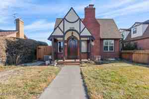 featured image of 1122 S Arlington Ave