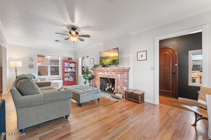 1122 S Arlington Ave - Photo 6 of 23
