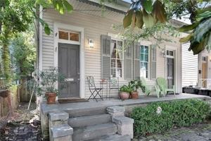 featured image of 1124 Bordeaux St