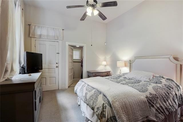 1124 Bordeaux St - Photo 5 of 7