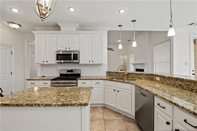 404 Golden Leaf Ct - Photo 6 of 23
