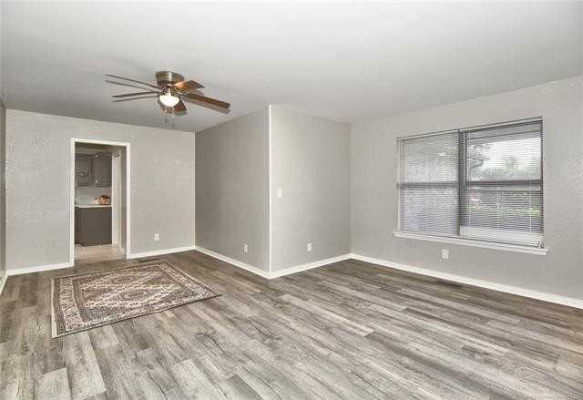 9402 S 69th East Ave - Photo 5 of 34